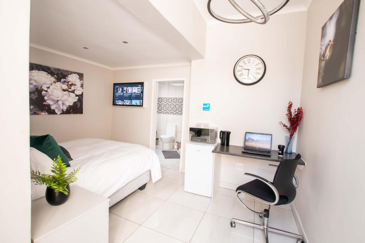 Prestigious Apartments Sandton Exterior foto